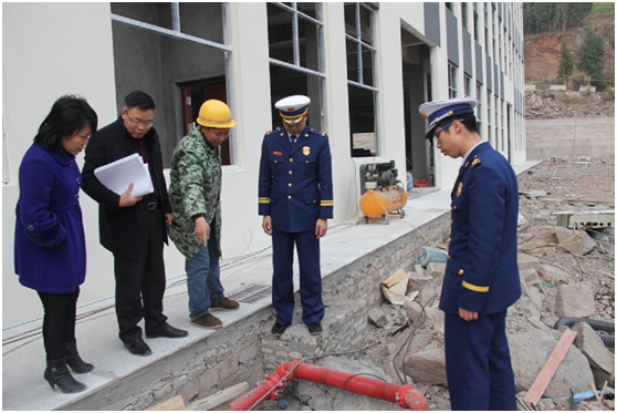 云陽縣消防大隊深入民營企業(yè)開展消防技術指導服務，助推企業(yè)安全生產